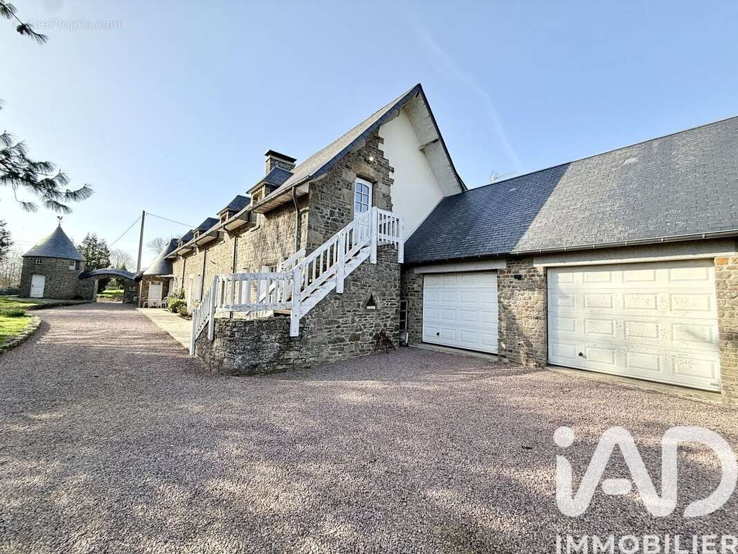 Maison 331 m² à Villebaudon  - photo 6