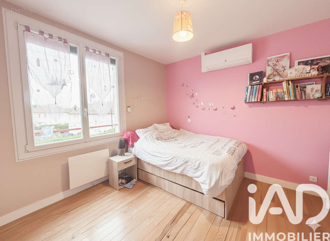 Photo 8 - Maison à NEUILLY-SAINT-FRONT