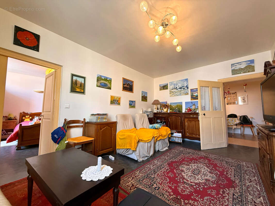 En EXCLUSIVITE Appartement 53 m2 entièrement rénové Lodève - photo 2