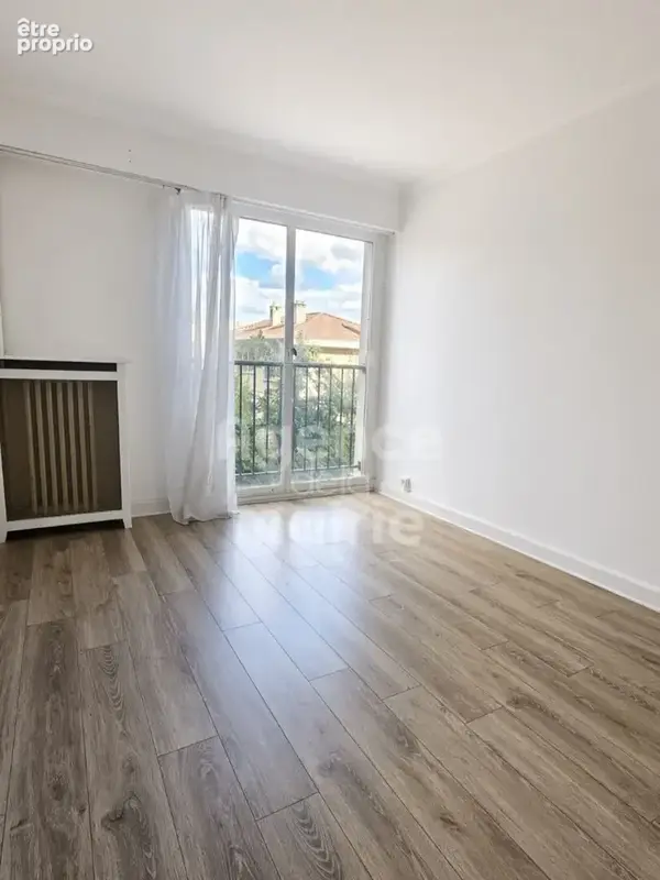 Grand 3 pièces dans une résidence arborée - photo 9