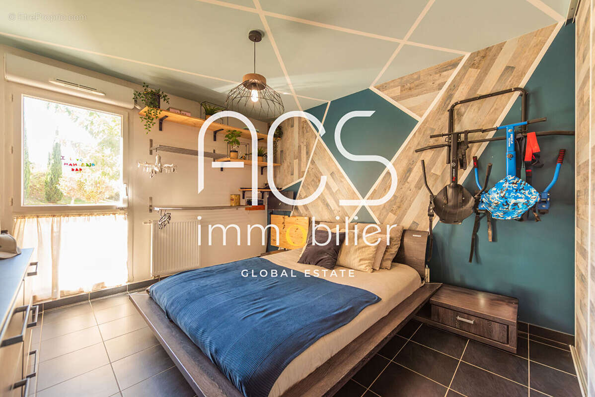 Appartement à CHATEAUNEUF-LES-MARTIGUES