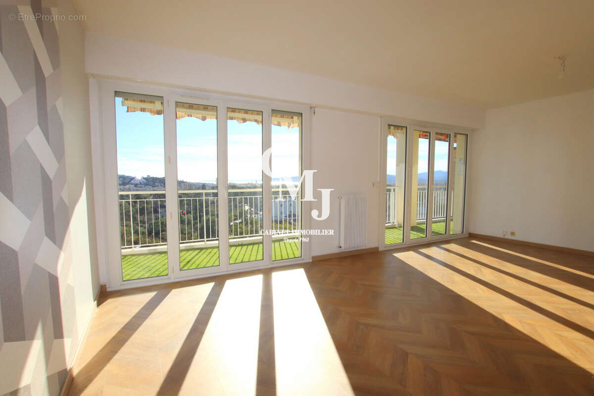 Appartement à SAINT-RAPHAEL