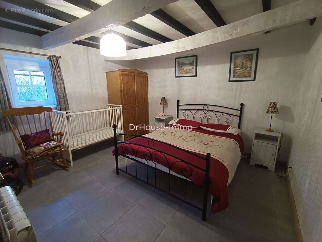 Maison à SAINT-MALO-DES-TROIS-FONTAINES