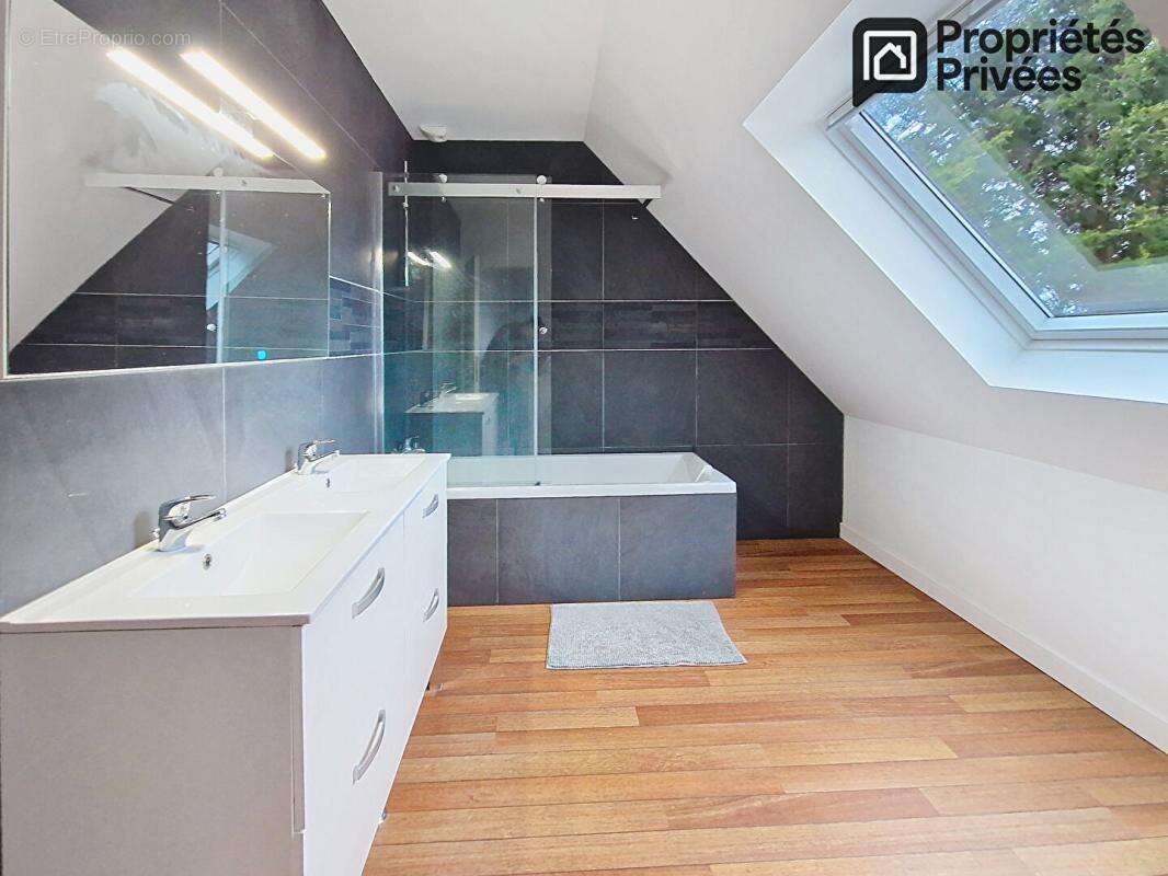 Maison à LANDIVISIAU