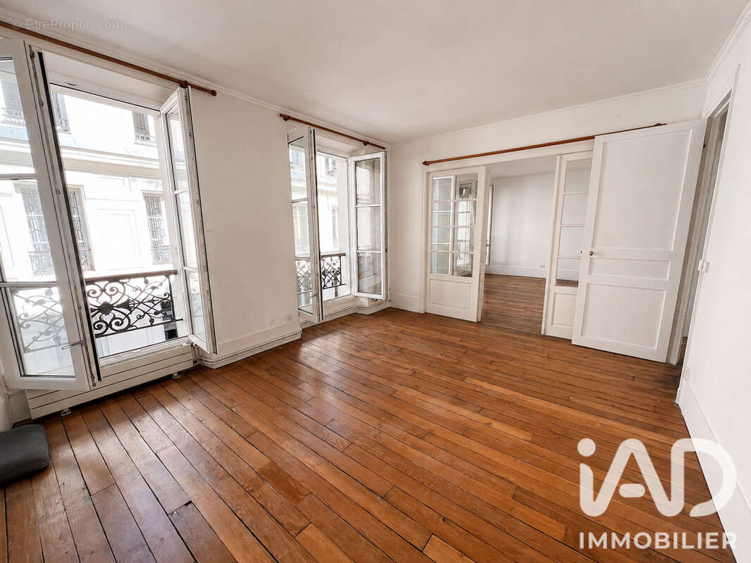 Photo 3 - Appartement à PARIS-7E