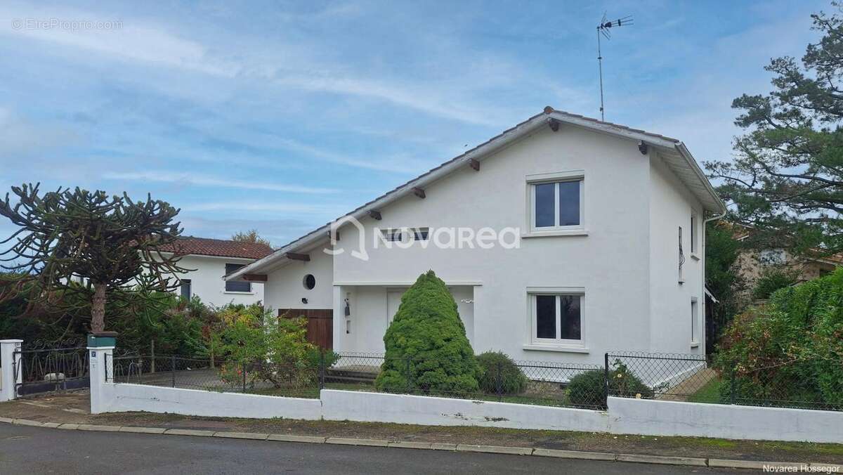Maison 6 pièces - photo 2