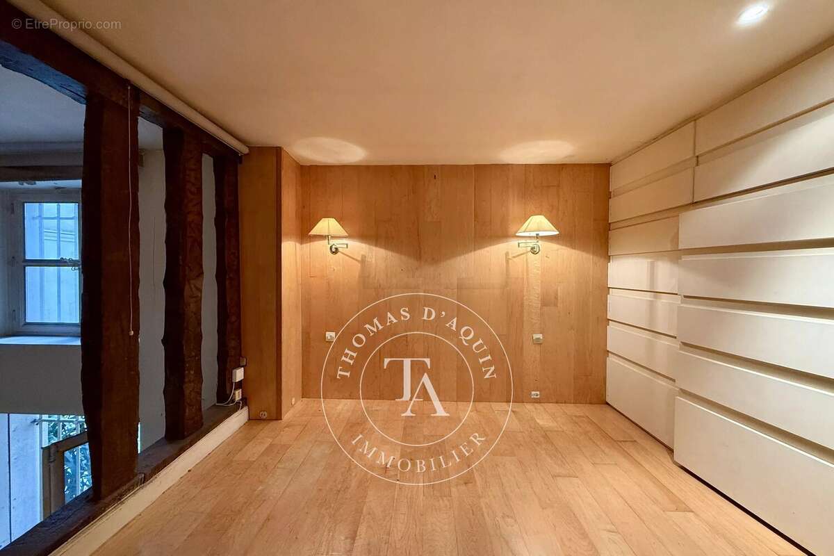 Appartement à PARIS-6E