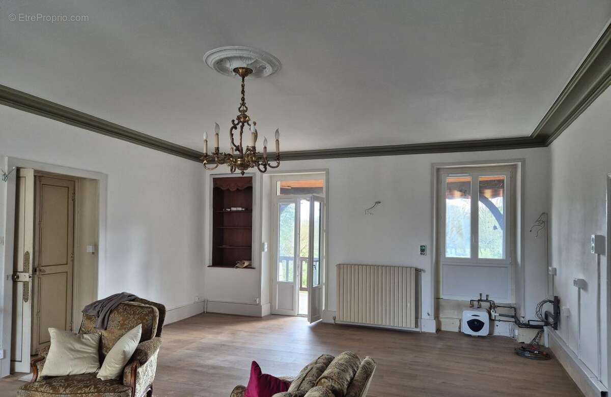 Maison à SANCERGUES