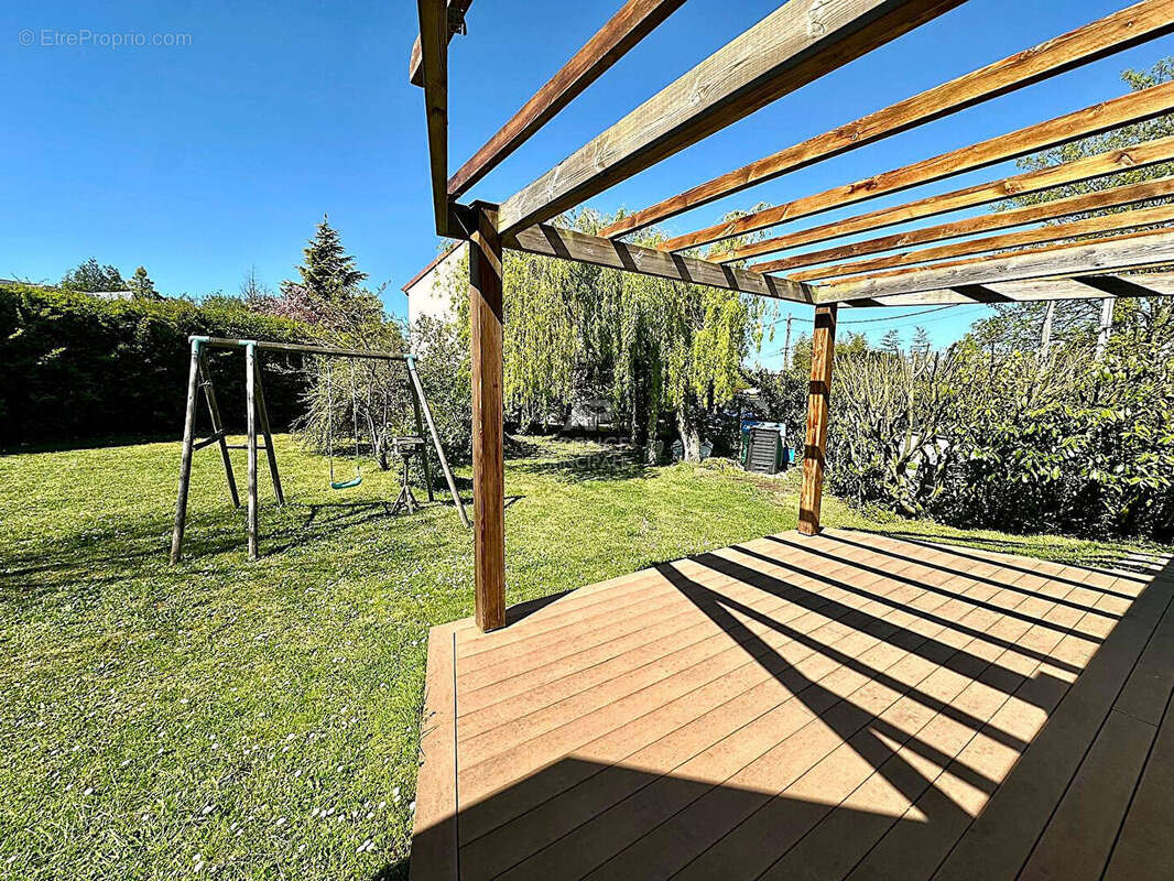 Maison Chapet 7 pièce(s) 138.84 m2 - photo 7