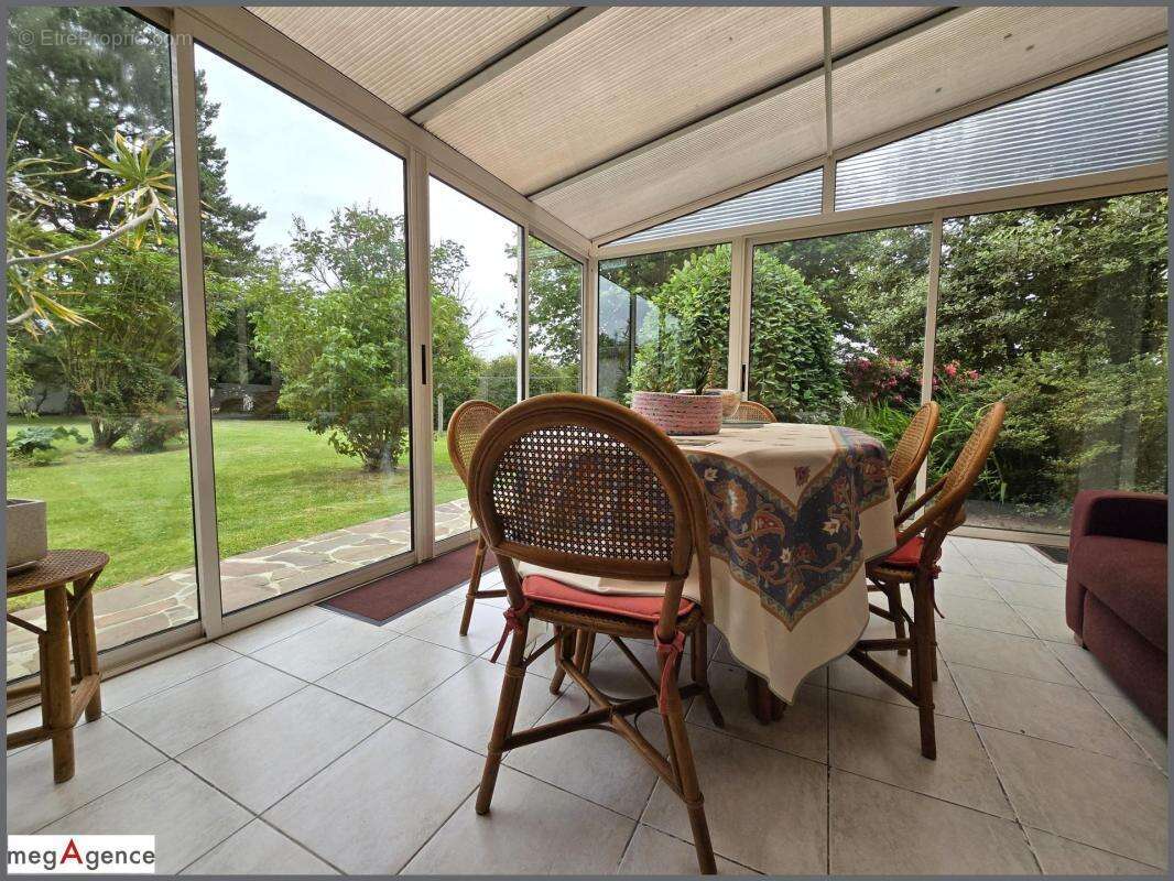 Magnifique propriété de 230 m², 7 pièces, dépendances - photo 6