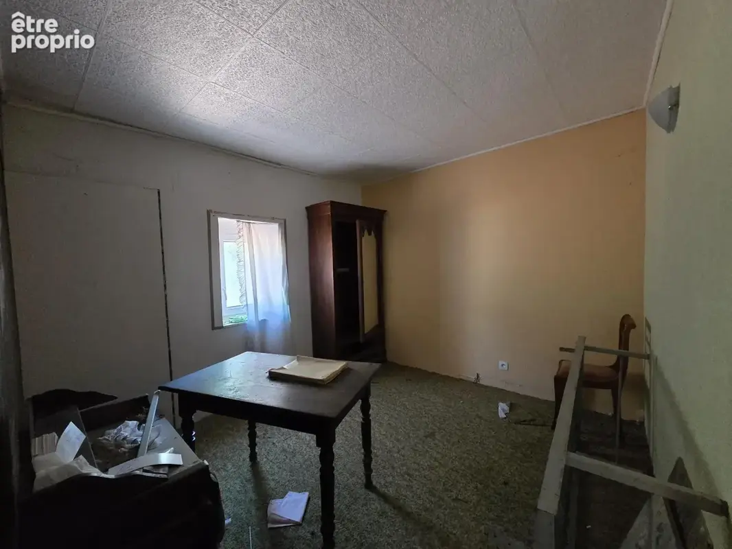 Appartement T4 75m2 environ - Bourgoin Jallieu - photo 8