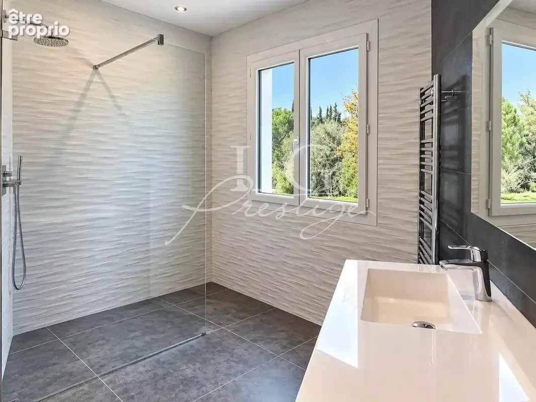 Montauroux – villa contemporaine de 223 m², vue dégagée & piscine - photo 11