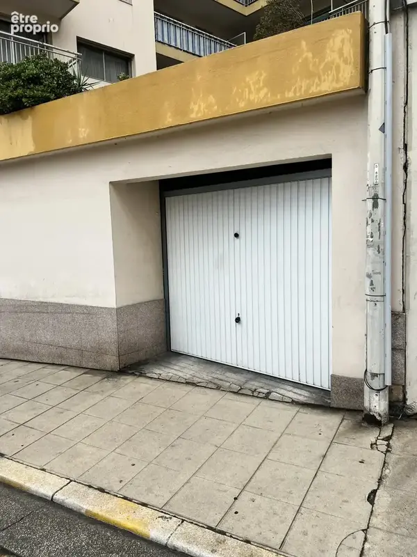 Autre à NICE