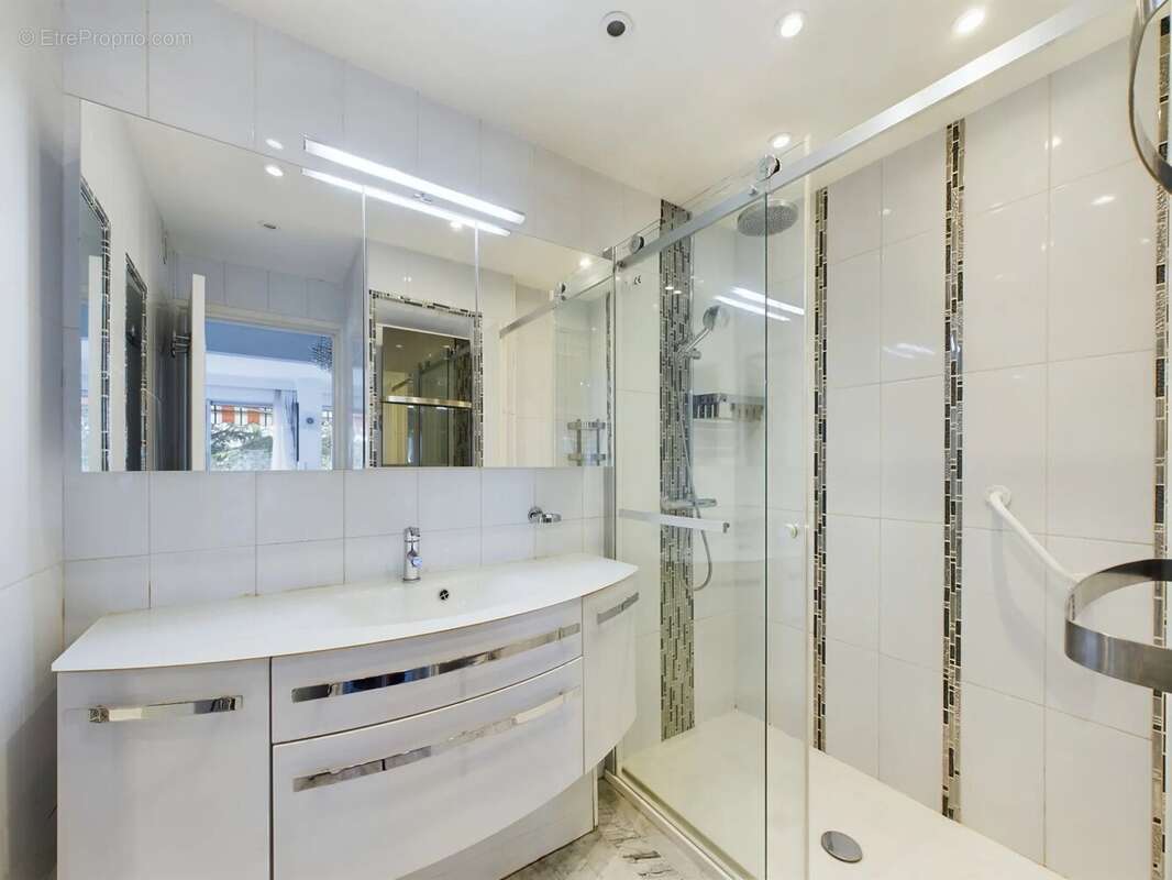 À vendre : appartement 3 pièces avec grande terrasse et piscine - photo 13