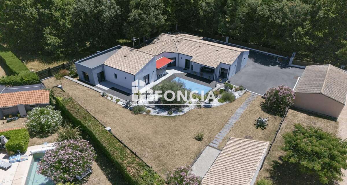 Maison à MESCHERS-SUR-GIRONDE