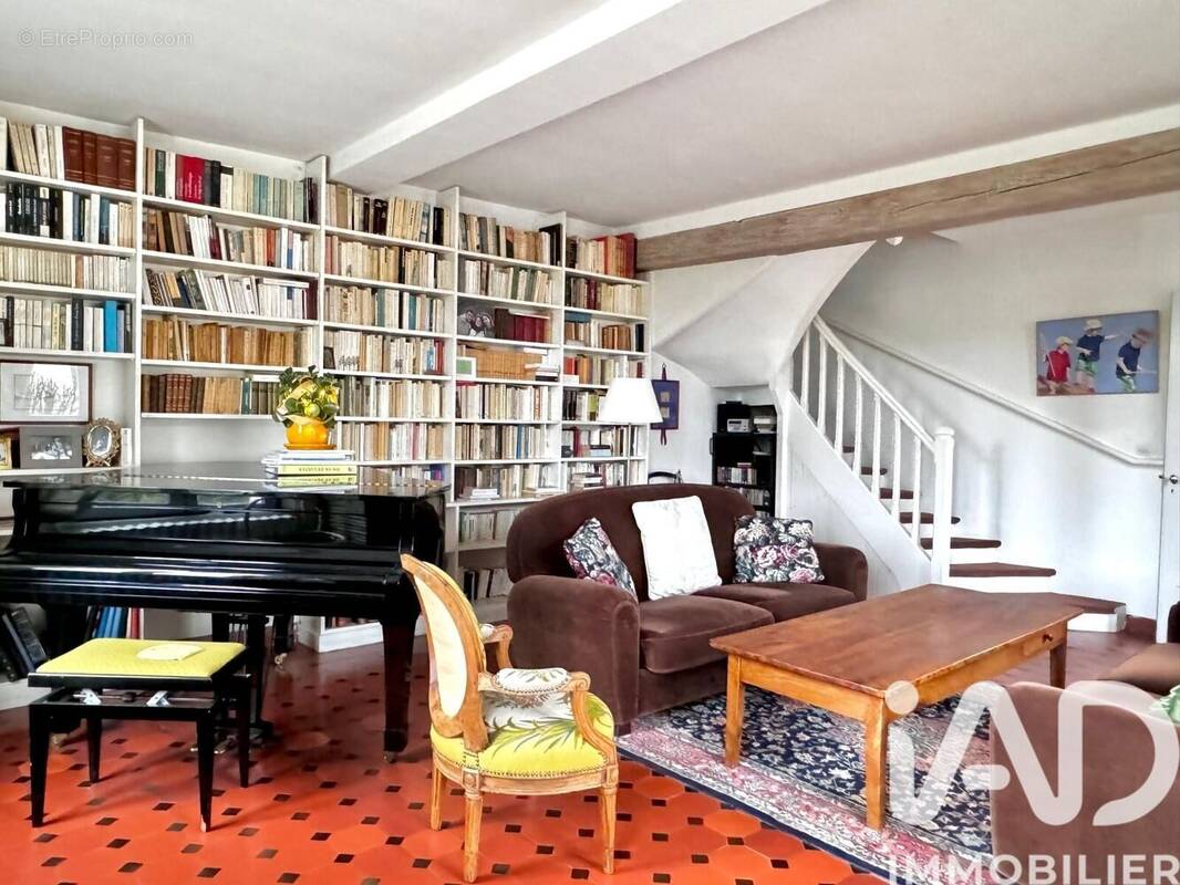 Photo 1 - Maison à AUNEUIL