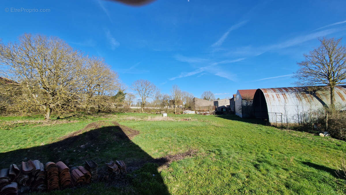 Maison à VIALA-DU-PAS-DE-JAUX