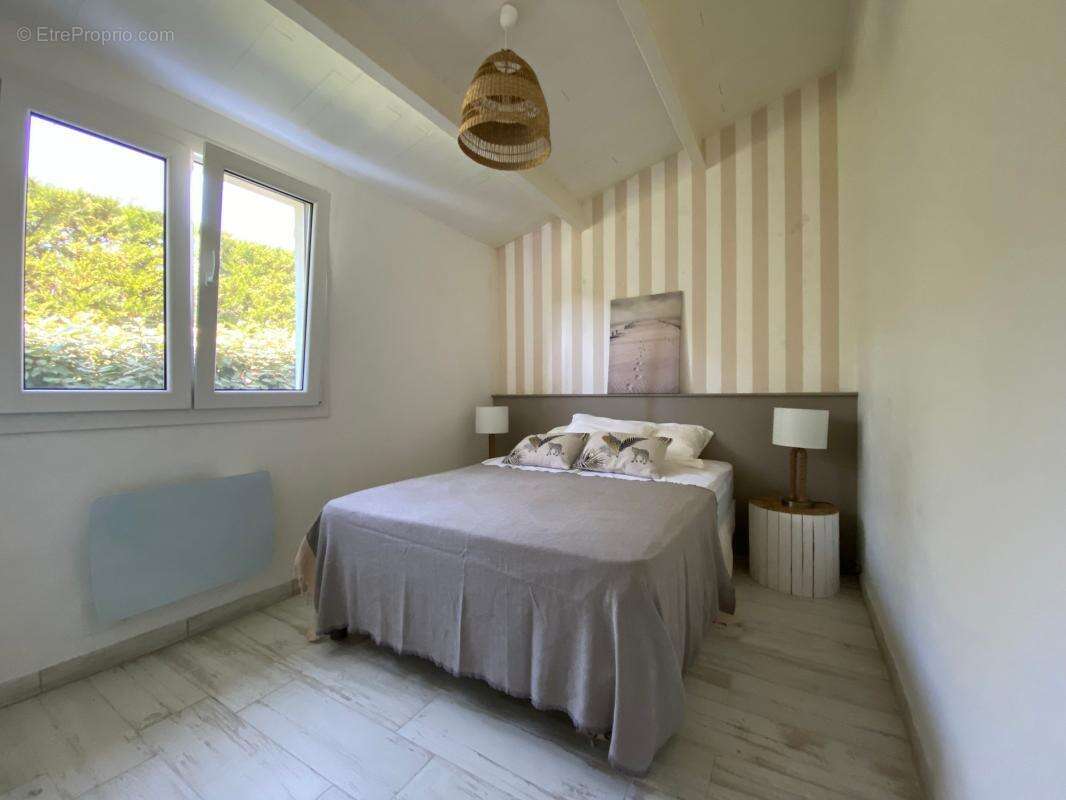 Maison à LES MATHES