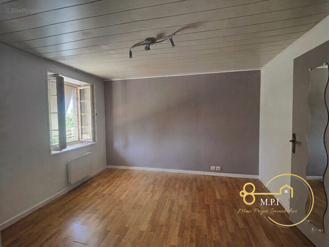 Maison 4 pièces 96 m² à vendre à Saint-Nicolas-Des-Bois (61250) - photo 5