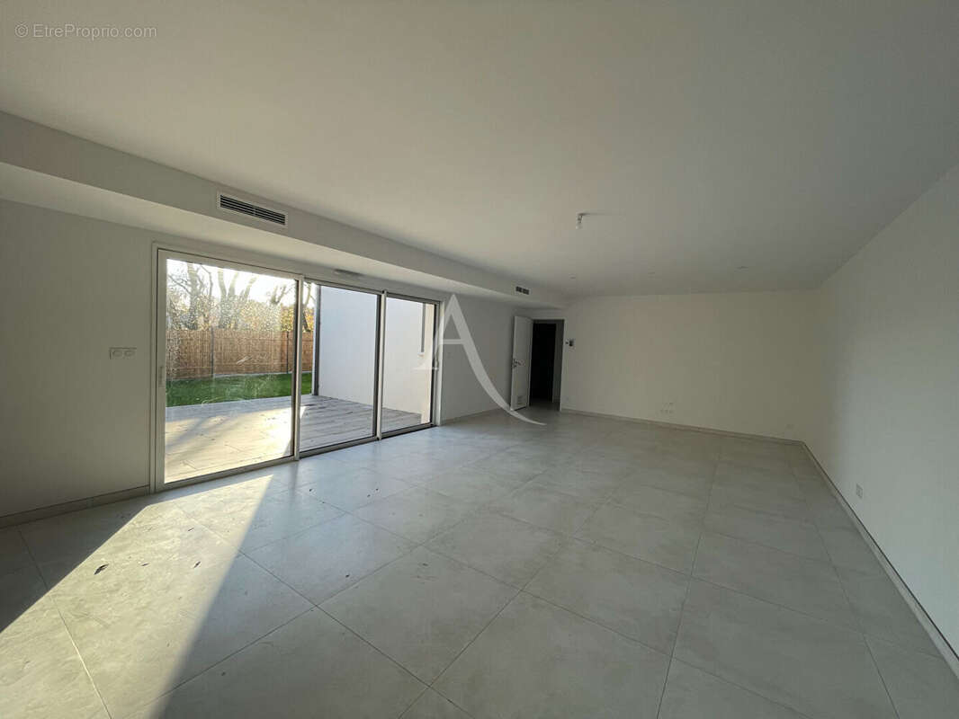 Maison à SAINT-HILAIRE-LA-FORET