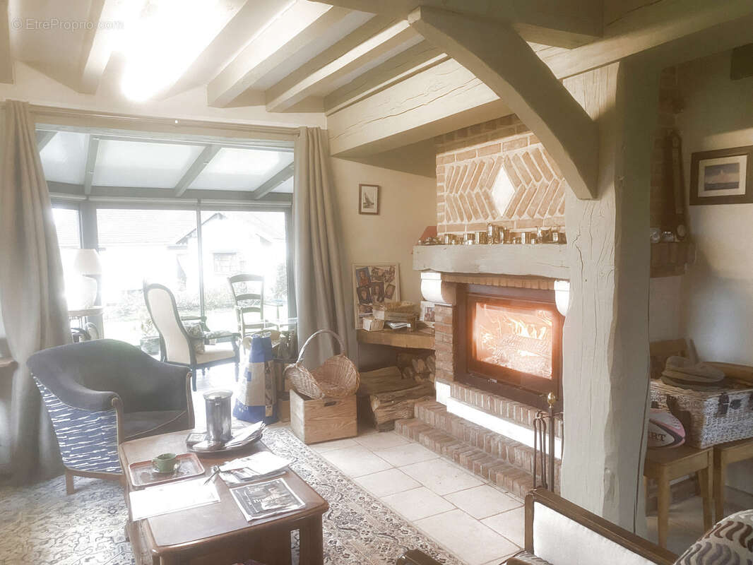 Maison à LE BEC-HELLOUIN