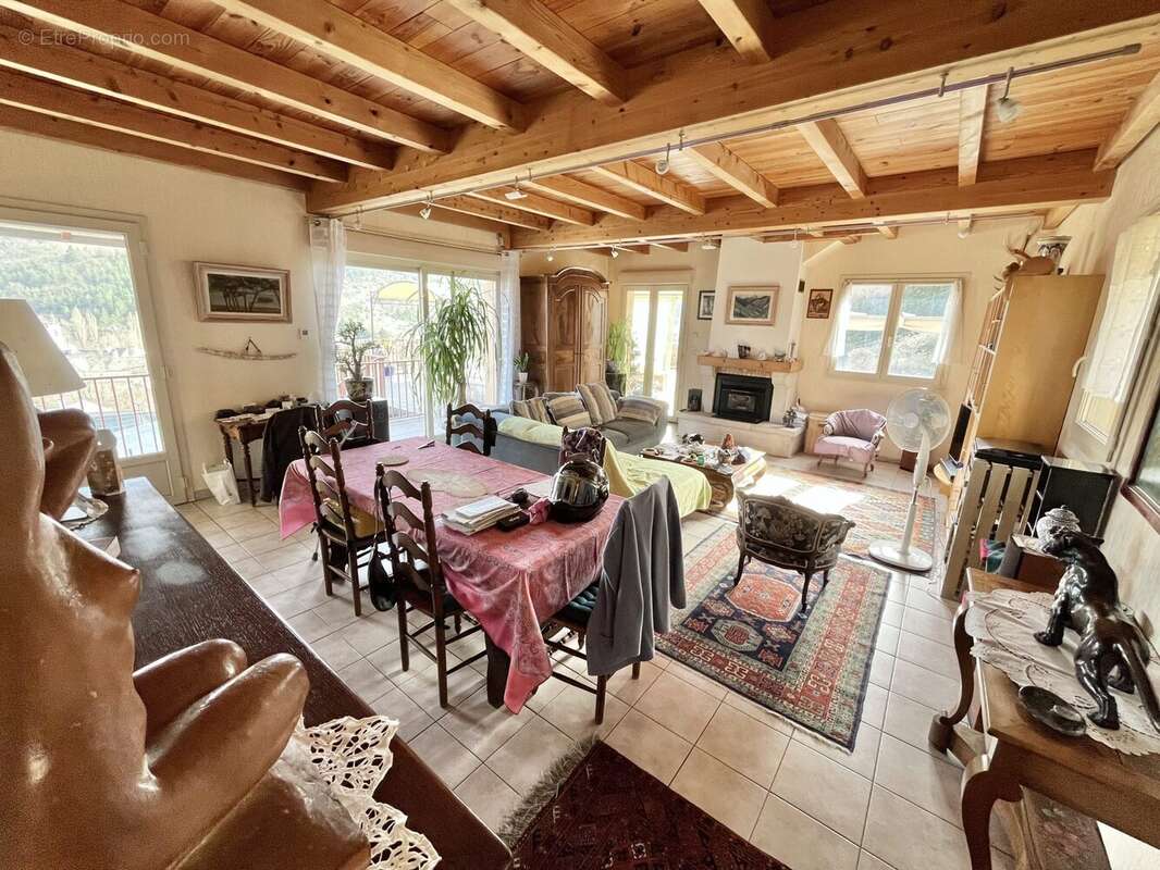 Maison à PRINSUEJOLS