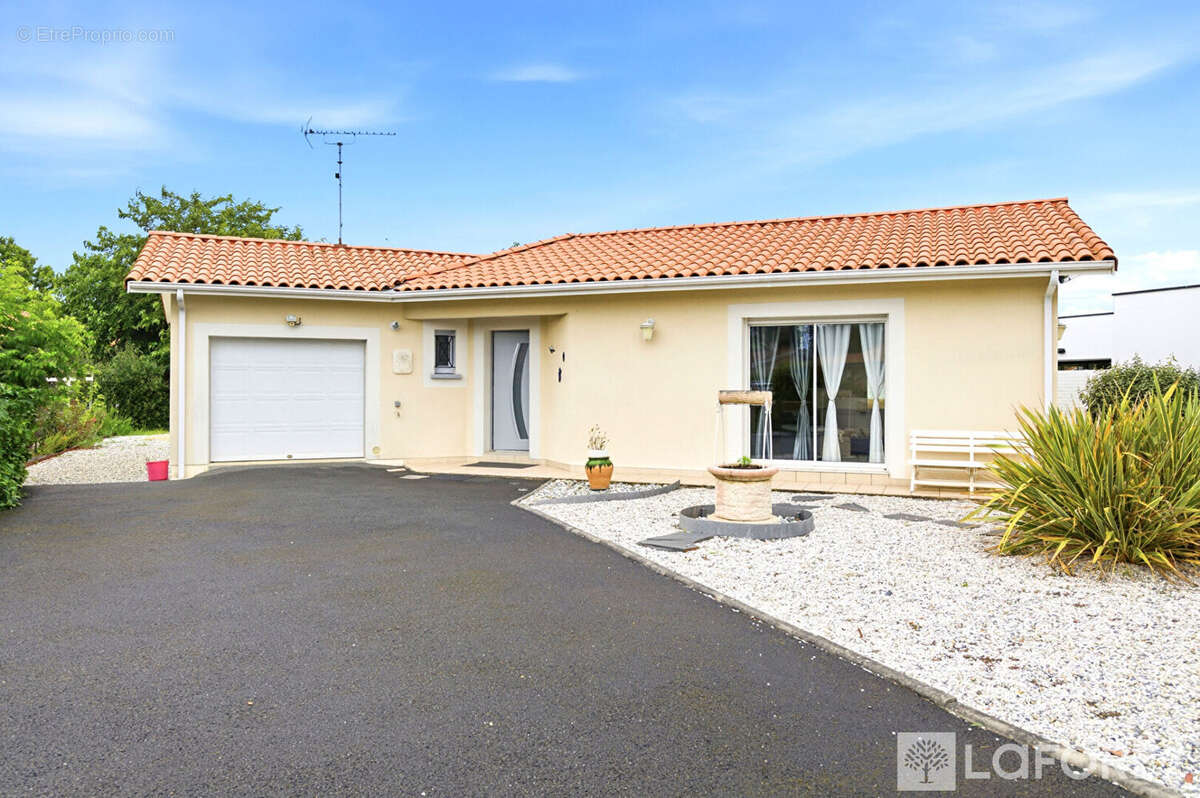 Maison familiale 4 chambres avec véranda, garage et extérieur paysager - Biscarrosse Bourg, secteur calme - photo 10