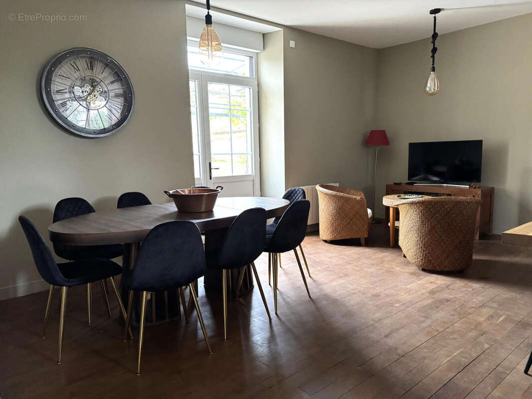 CUISINE - Maison à USSON-DU-POITOU