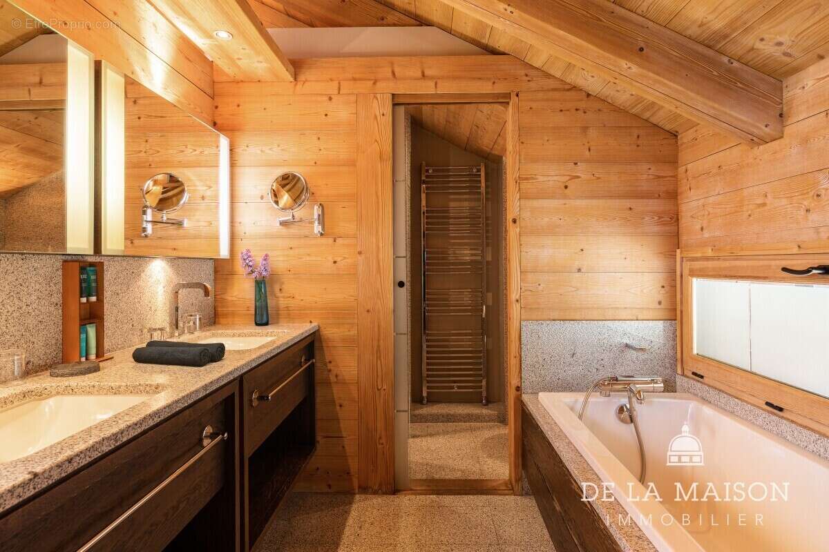 Maison à LES HOUCHES