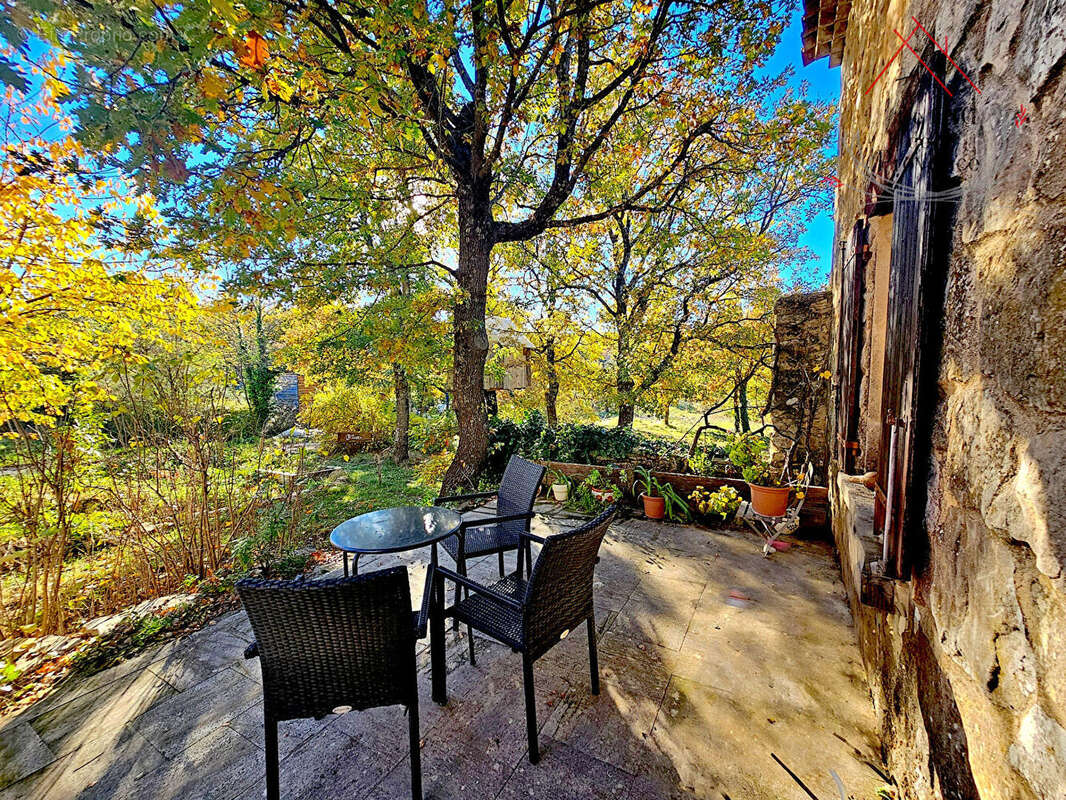 Mas provençal authentique de 150 m2 entre Gordes et Venasque, en pleine nature - photo 4