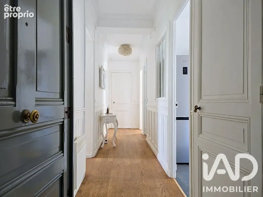 Photo 2 - Appartement à COURBEVOIE