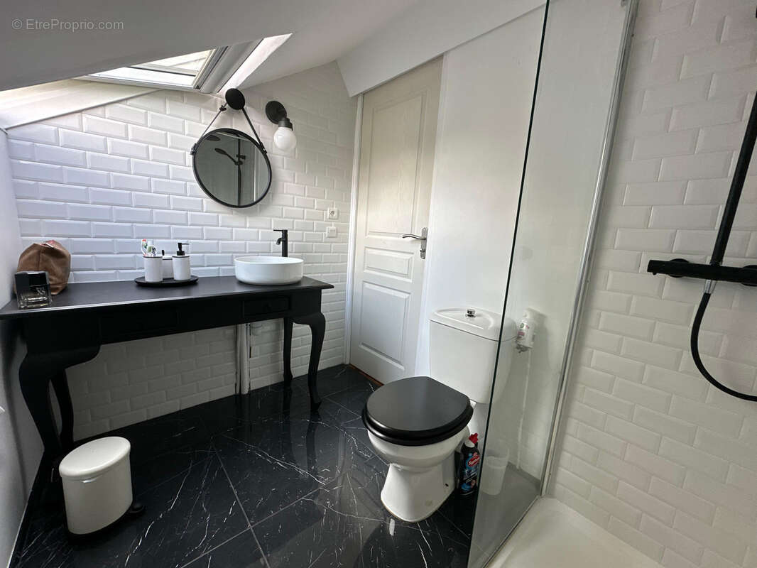 Maison à COURCOURONNES