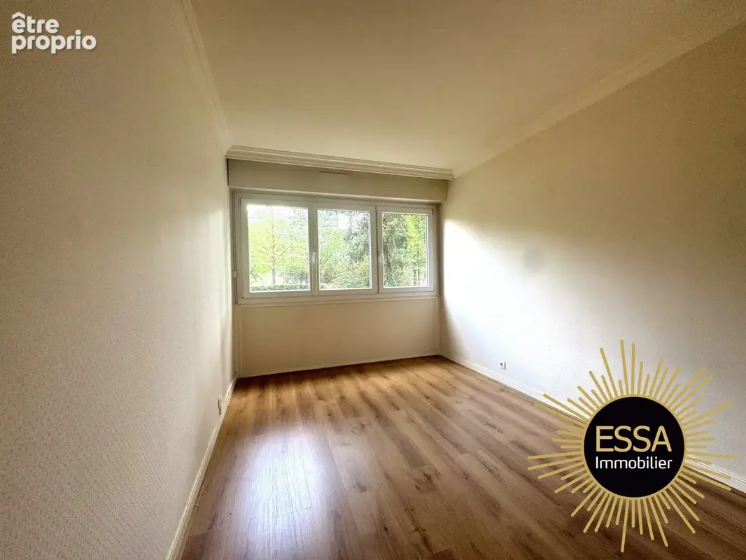 Appartement 4 pièces 87 m² à vendre à Velizy-Villacoublay (78140) - photo 5