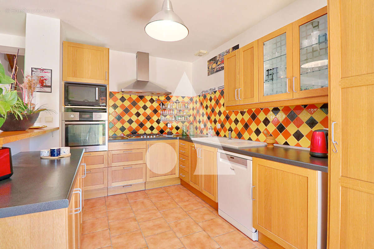 Maison à GREOUX-LES-BAINS