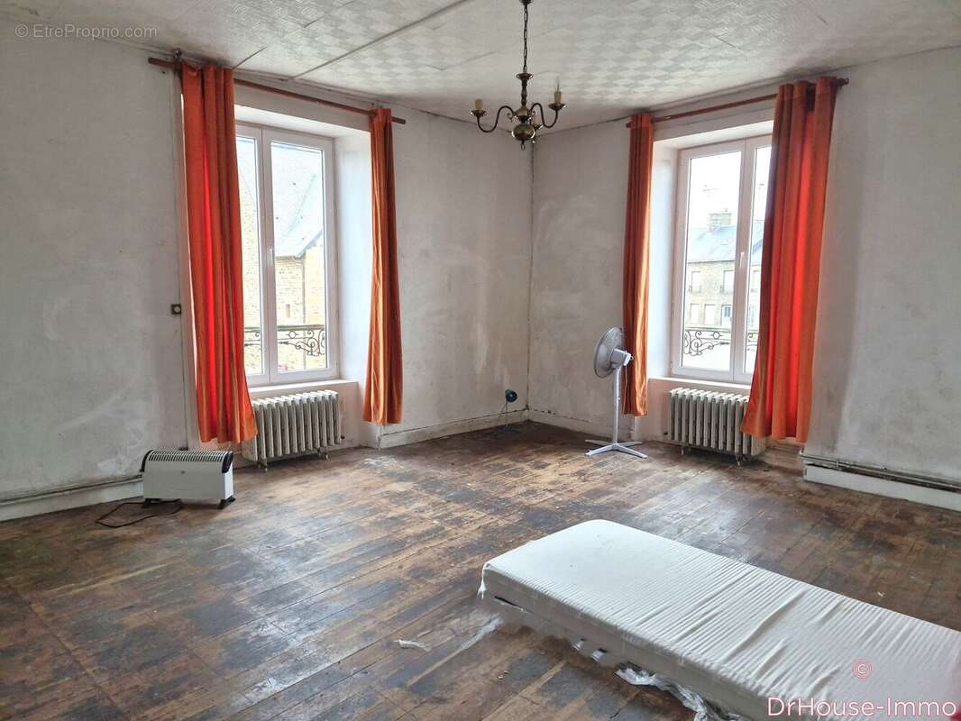 Maison 162 m² à Gorron  - photo 9