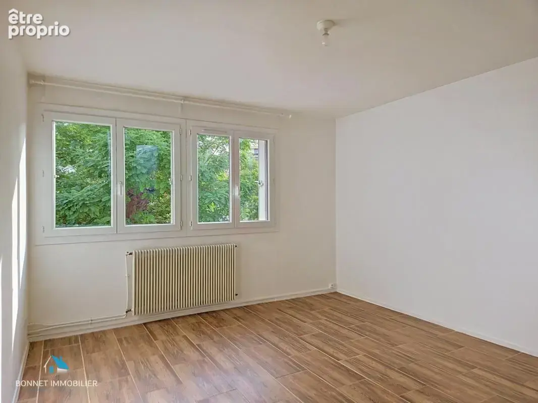 Appartement T3 - 2 chambres - 70 m² - photo 4