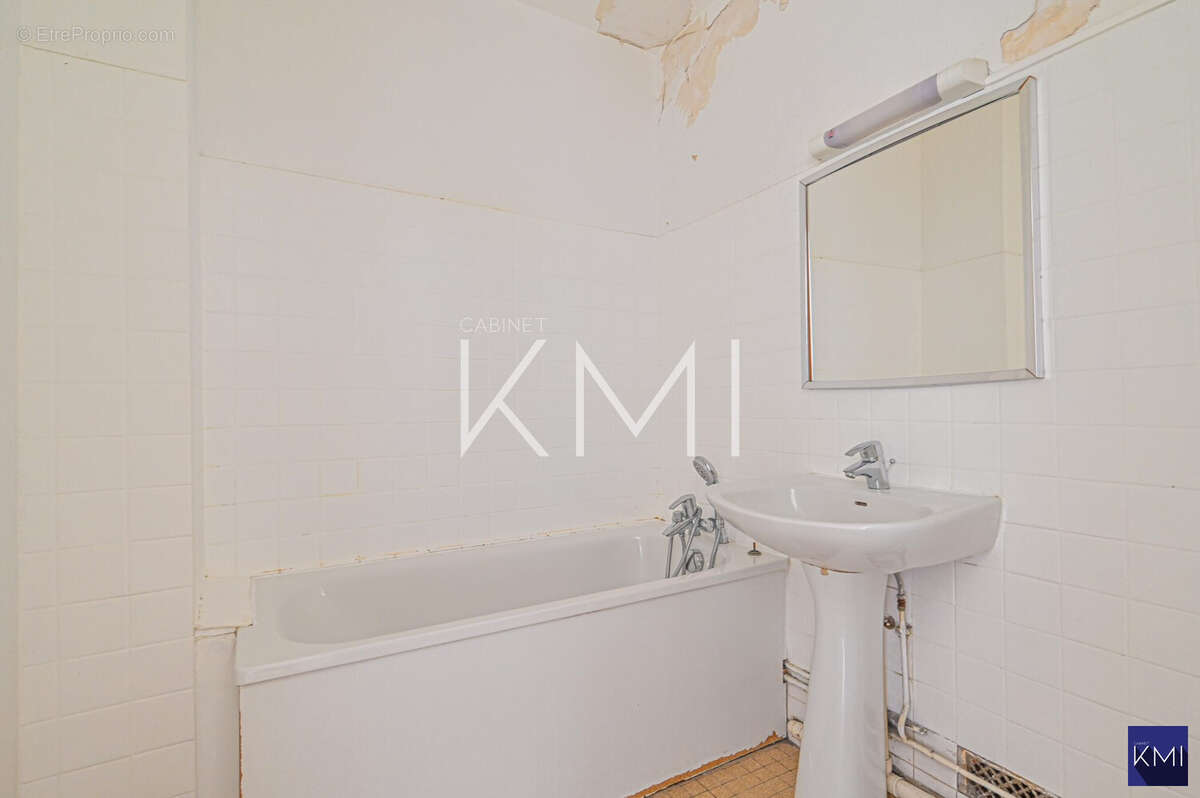 Appartement à PARIS-11E