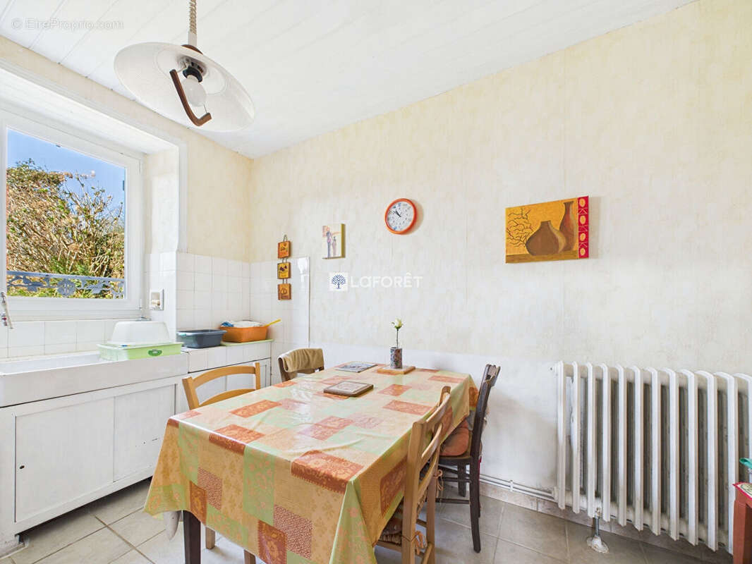 Maison à PONT-DE-BUIS-LES-QUIMERCH