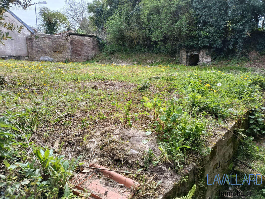 Terrain à FLIXECOURT