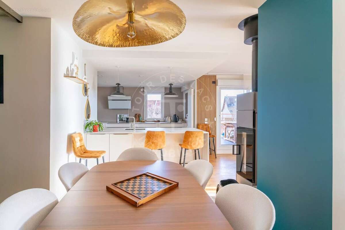 Appartement à POISY