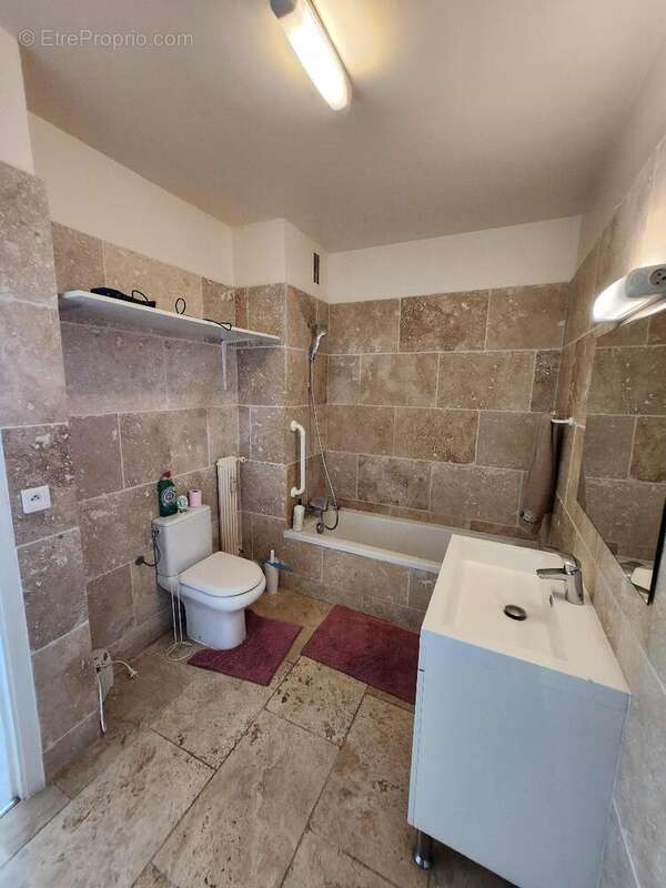 Appartement 73 m² à Antibes  - photo 2