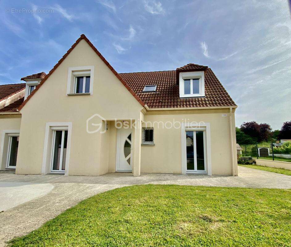 Jolie maison familiale de 192 m² au calme, sans vis à vis, avec grand jardin et proche de la forêt - photo 3