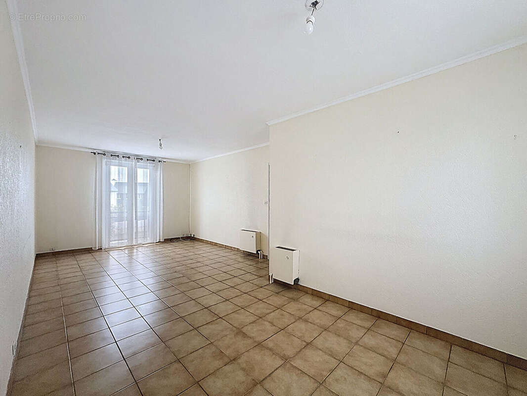 Maison à LE RELECQ-KERHUON