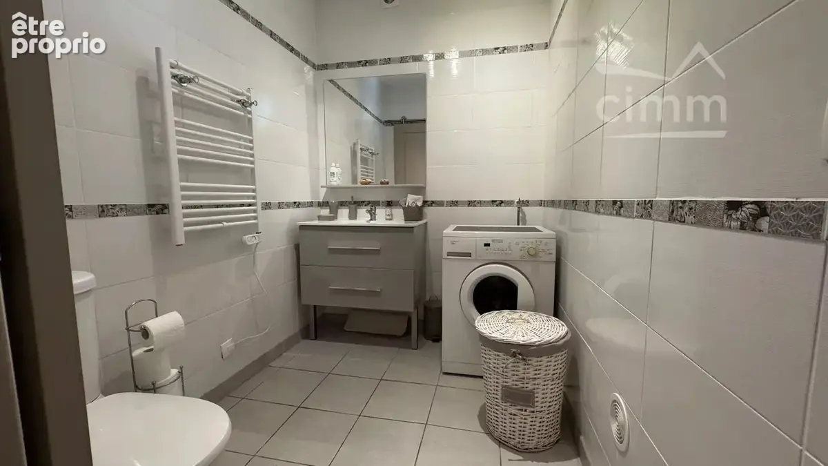 Ancienne bâtisse rénovée avec dépendances - photo 10