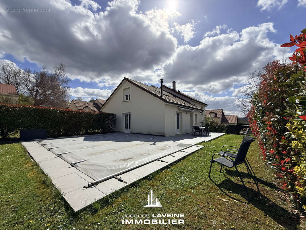 Maison à CORNY-SUR-MOSELLE