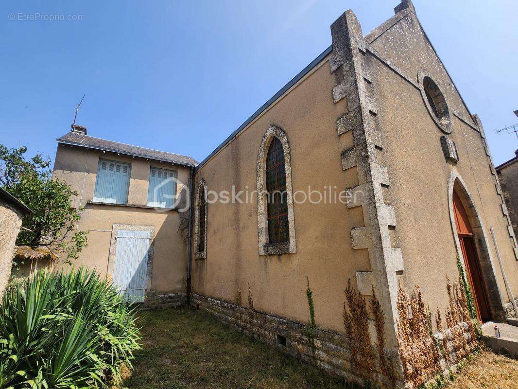 Ancien temple protestant 170 m² à fort potentiel – Bien atypique avec nombreuses possibilités d'aménagement - photo 8