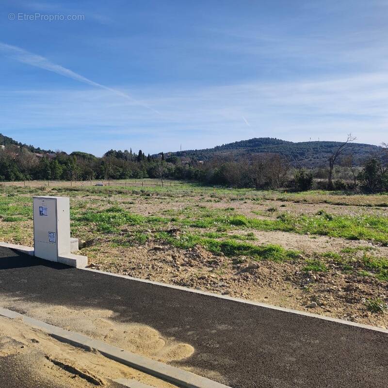 Terrain à PORTEL-DES-CORBIERES