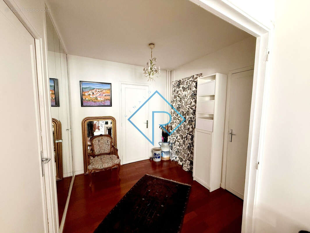 Appartement à PARIS-11E