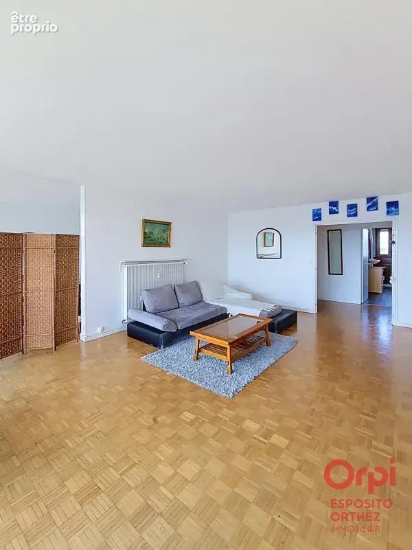 Appartement avec cave À Vendre - photo 3