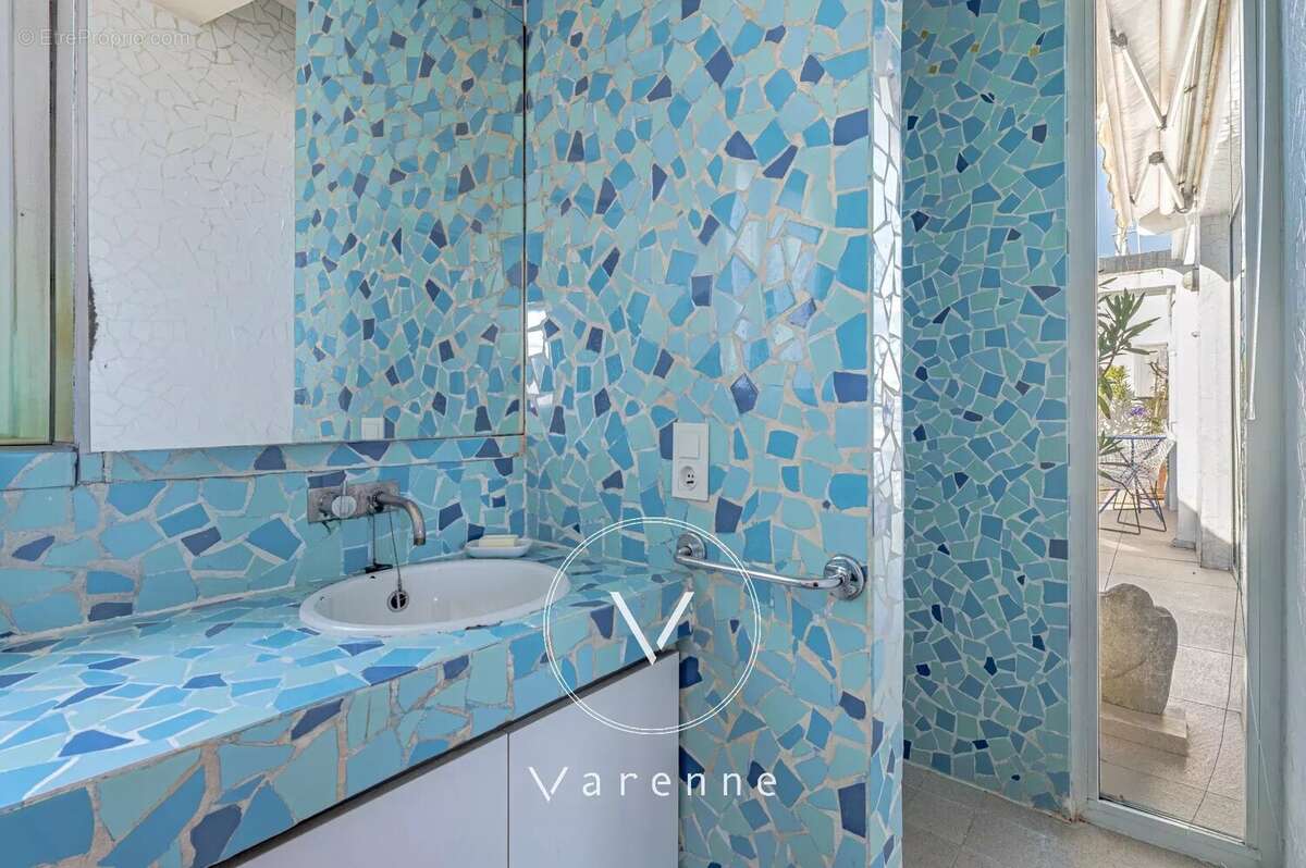 Appartement à PARIS-7E